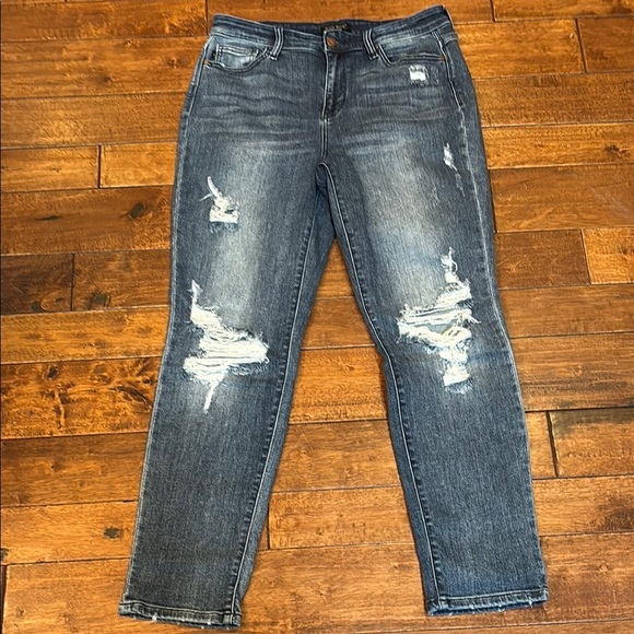 Judy Blue Denim - Judy Blue boyfriend fit distressed jeans 9/29